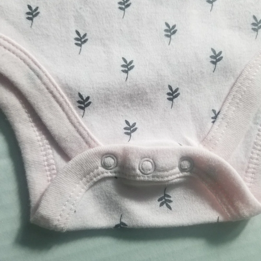 YOGA SPROUT BABY GIRL'S PINK ONESIE BODYSUIT SIZE 6 TO 9 MONTHS 100% COTTON